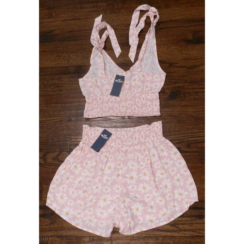 NWT Hollister Pink Flower Top Bottom Set Womens Size Small